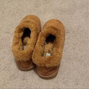 BRAND NEW Soft Slippers